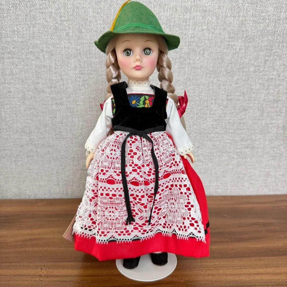 Effanbee Switzerland International Series 11